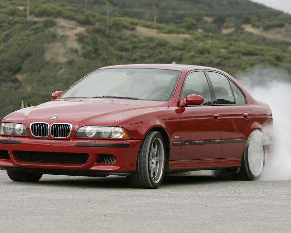 Фото BMW M5 III (E39) Седан