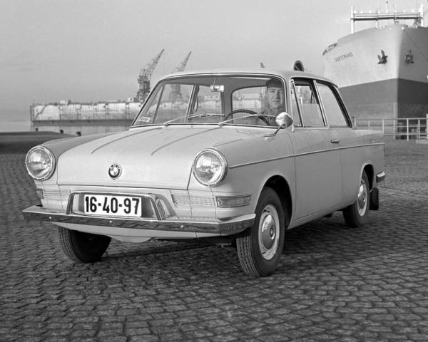 Фото BMW 700 I Купе