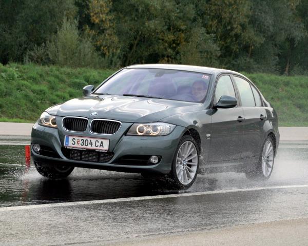 Фото BMW 3 серия V (E90/E91/E92/E93) Рестайлинг Седан