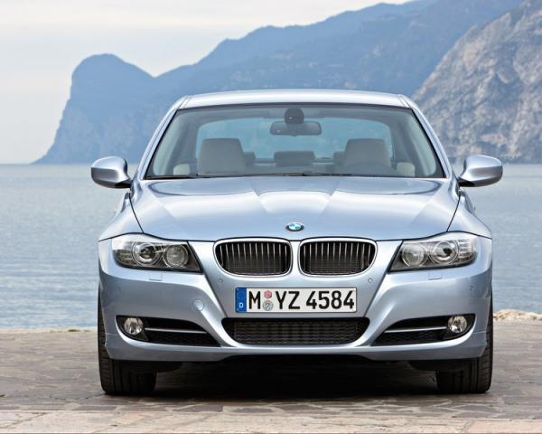 Фото BMW 3 серия V (E90/E91/E92/E93) Рестайлинг Седан