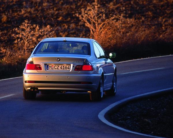 Фото BMW 3 серия IV (E46) Рестайлинг Купе