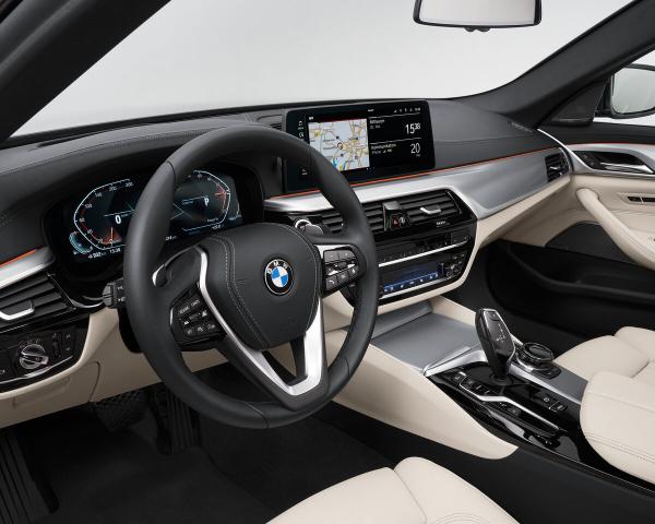 Фото BMW 5 серия VII (G30/G31) Рестайлинг Универсал 5 дв.