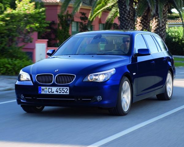 Фото BMW 5 серия V (E60/E61) Рестайлинг Универсал 5 дв.