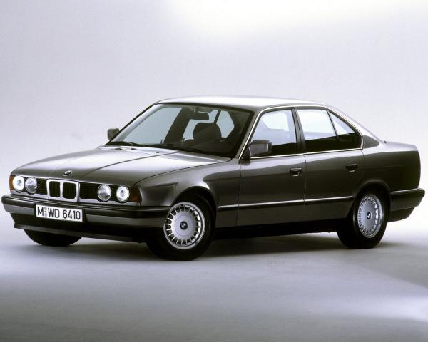 Фото BMW 5 серия III (E34) Седан