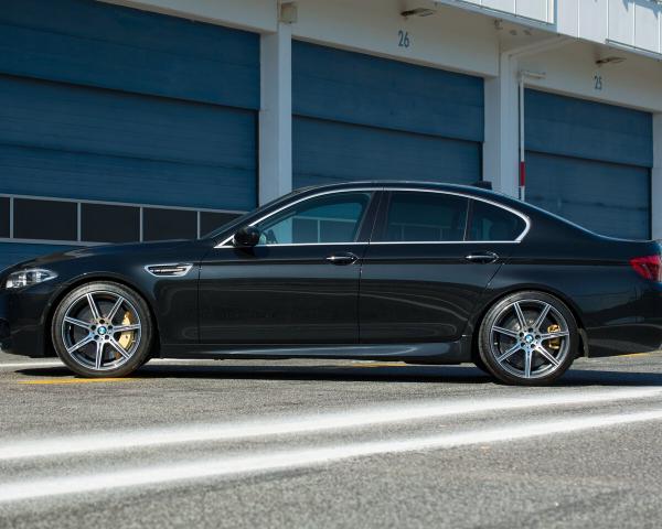 Фото BMW M5 V (F10) Рестайлинг Седан