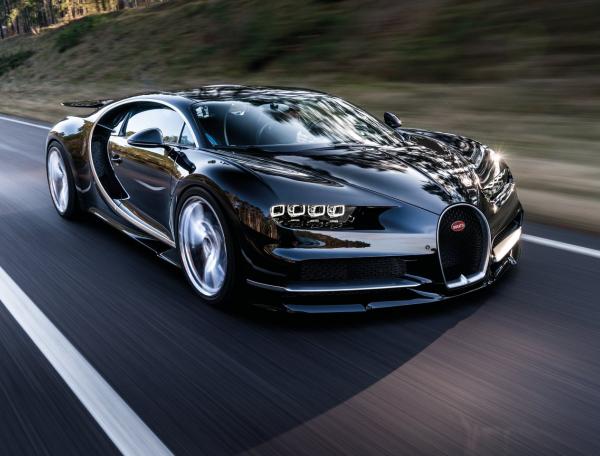 Сравнение Bugatti Chiron и BMW M5