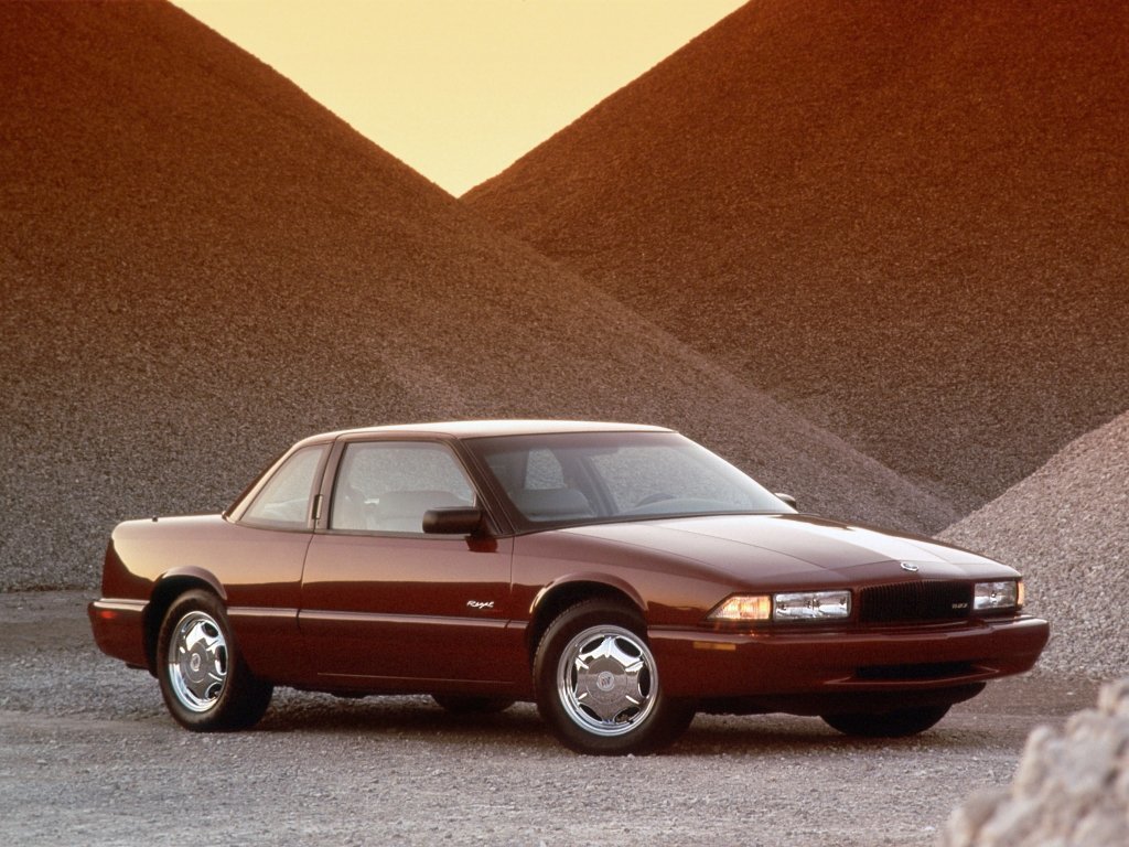 Фото Buick Regal III