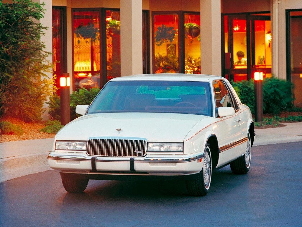 Фото Buick Riviera VII Купе