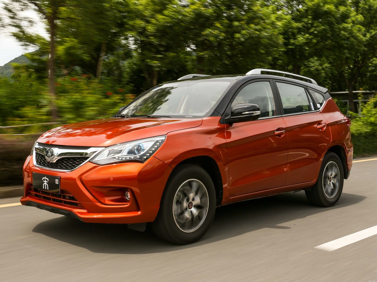 Фото BYD Song I