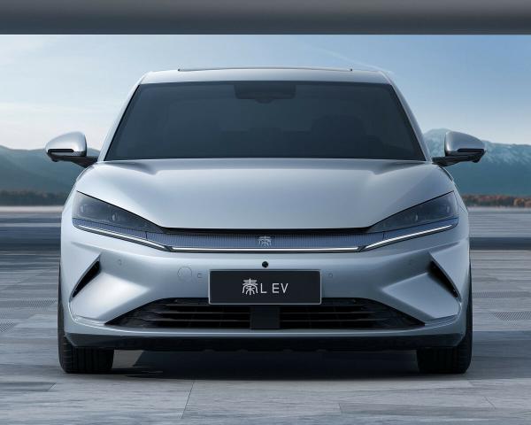 Фото BYD Qin III Седан EV L