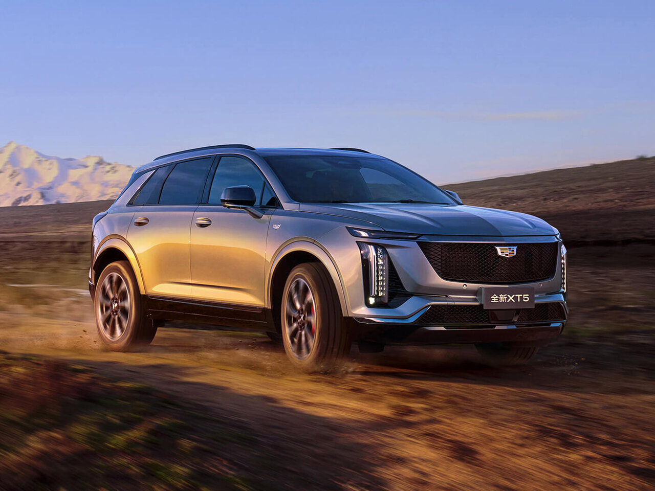 Фото Cadillac XT5 II