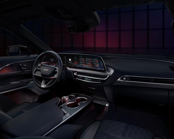 Фото Cadillac Lyriq-V I Внедорожник 5 дв.