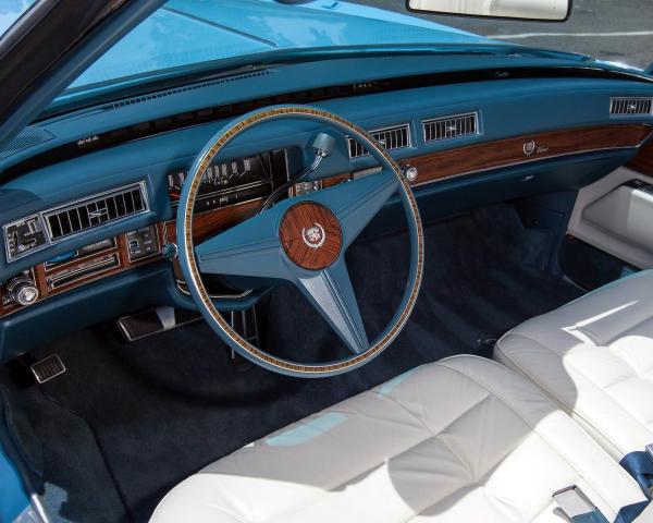 Фото Cadillac Eldorado VII Кабриолет