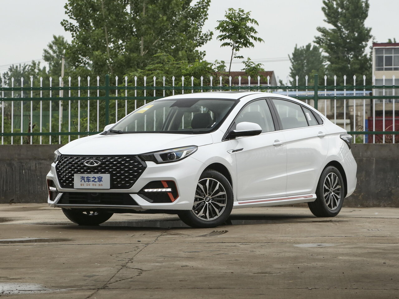 Фото Chery Arizzo 5 Plus I