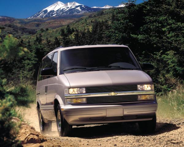 Фото Chevrolet Astro II Минивэн