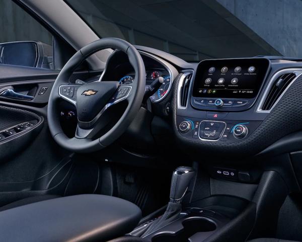 Фото Chevrolet Malibu IX Рестайлинг Седан