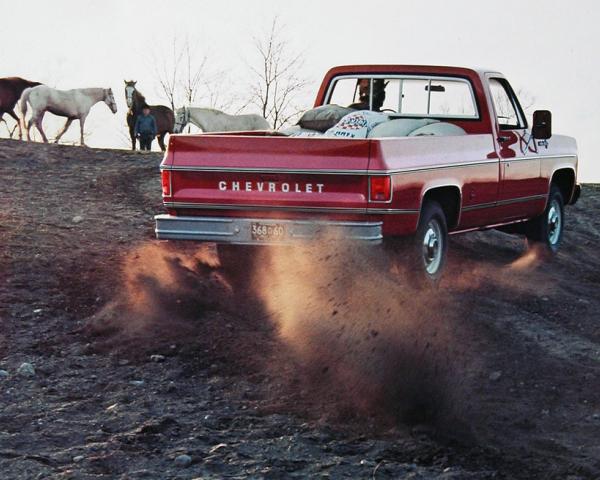 Фото Chevrolet C/K III Пикап Одинарная кабина