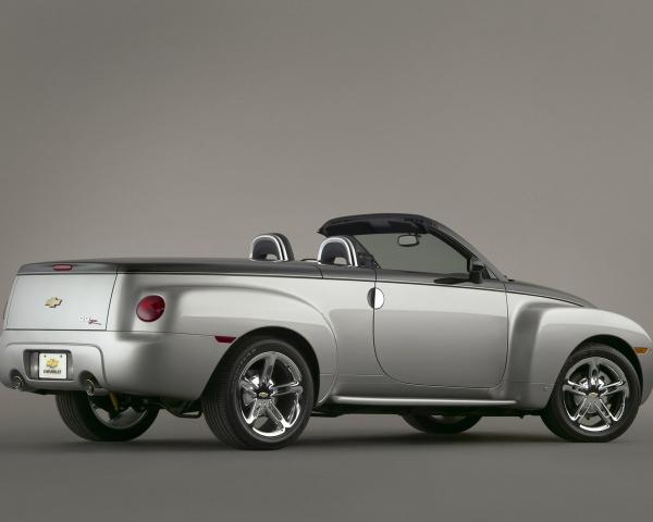 Фото Chevrolet SSR I Пикап Одинарная кабина