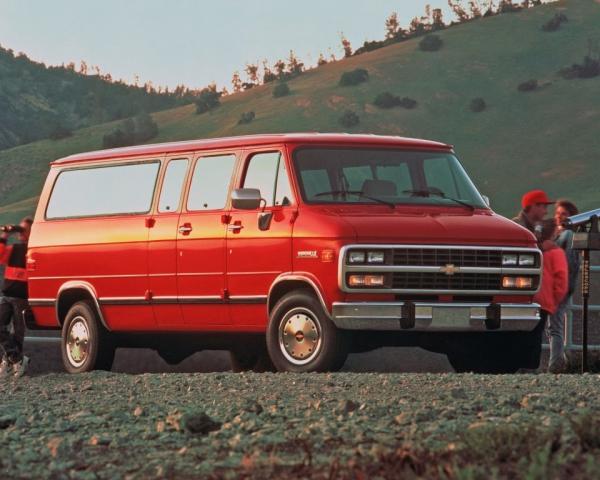 Фото Chevrolet Van I Минивэн