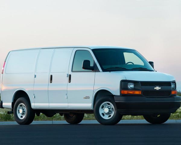 Фото Chevrolet Express II Фургон