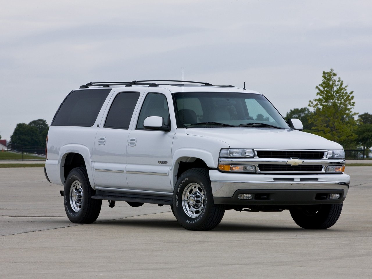 Фото Chevrolet Suburban X