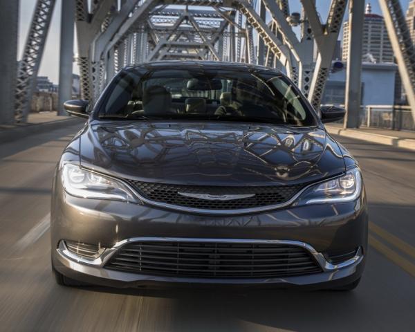 Фото Chrysler 200 II Седан