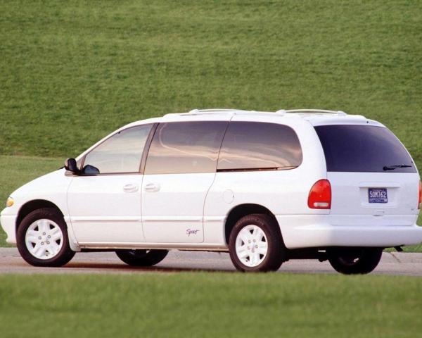 Фото Chrysler Voyager III Минивэн Grand