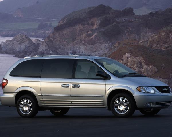 Фото Chrysler Town & Country IV Минивэн