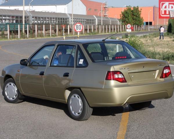 Фото Daewoo Nexia I Рестайлинг Седан