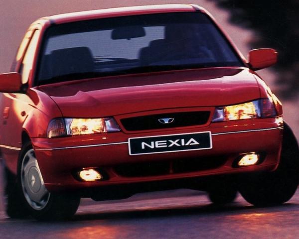 Фото Daewoo Nexia I Хэтчбек 3 дв.