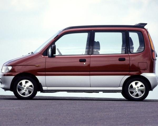 Фото Daihatsu Move II Микровэн