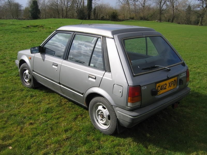 Фото Daihatsu Charade II Хэтчбек 5 дв.