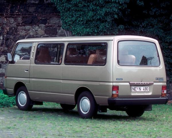 Фото Datsun Urvan E23 Минивэн