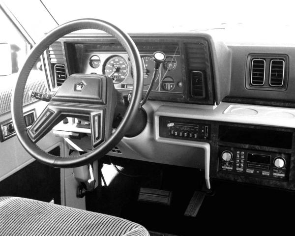 Фото Dodge Caravan I Минивэн