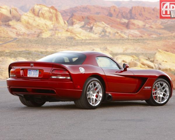 Фото Dodge Viper IV Купе