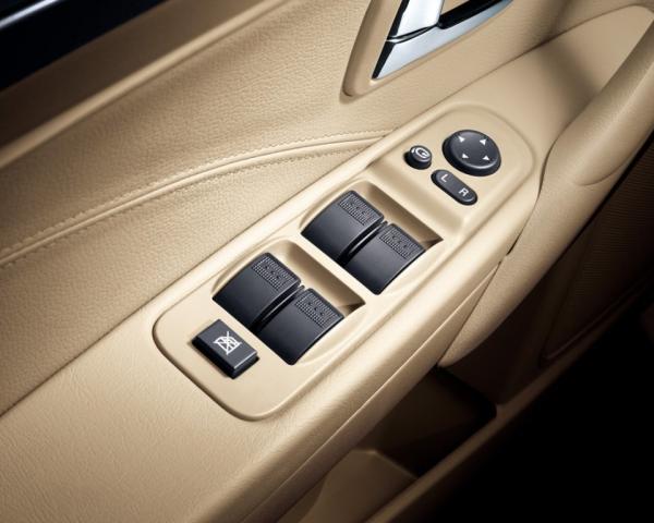 Фото FAW Besturn B70 I Седан