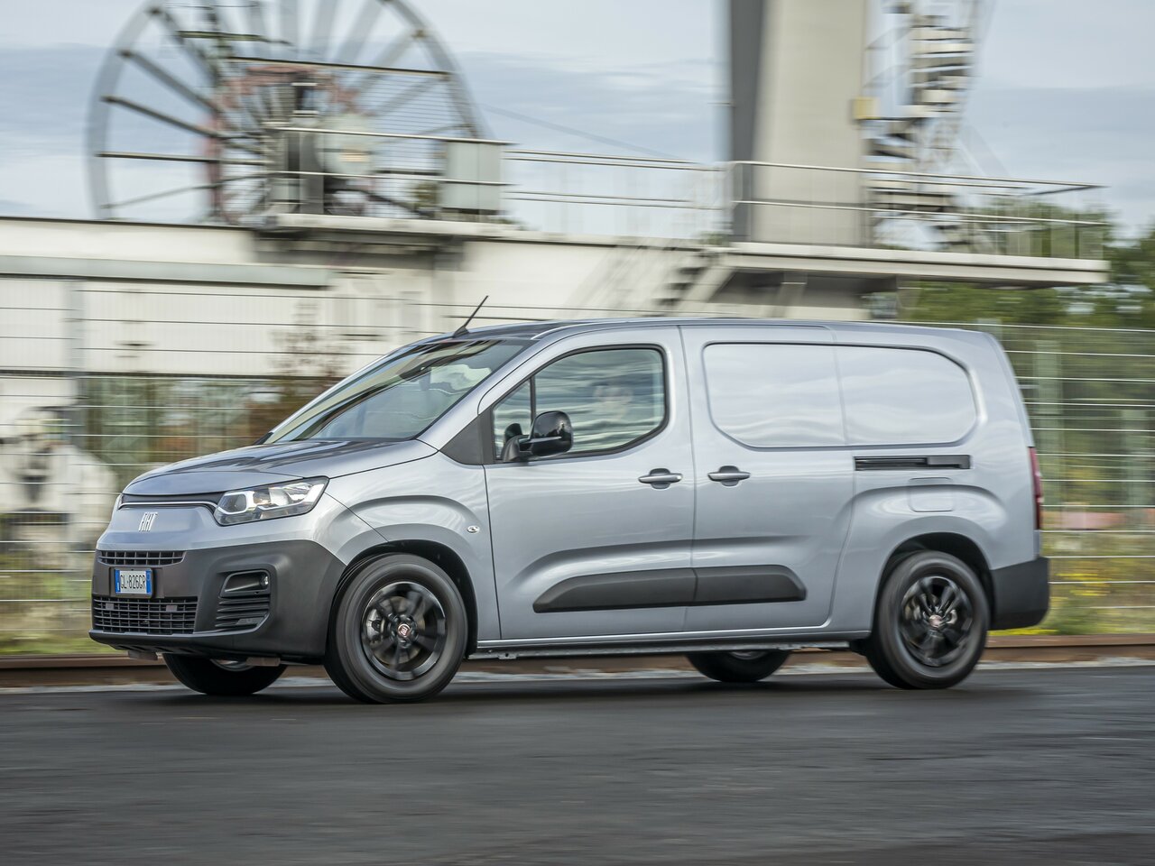 Фото Fiat Doblo III