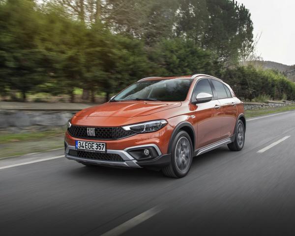 Фото Fiat Egea I Рестайлинг Хэтчбек 5 дв. Cross