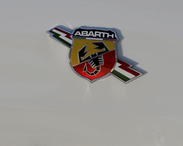 Фото Fiat 124 Spider I Родстер Abarth