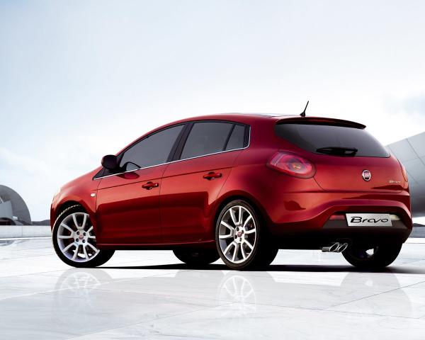 Фото Fiat Bravo II Хэтчбек 5 дв.