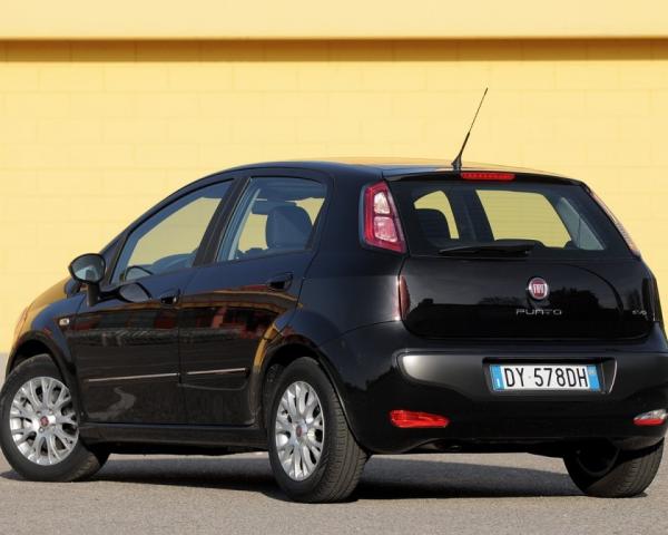 Фото Fiat Punto III Punto Evo Хэтчбек 5 дв.