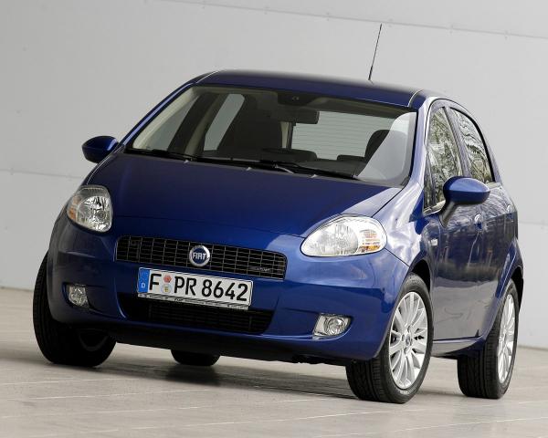 Фото Fiat Punto III Grande Punto Хэтчбек 5 дв.