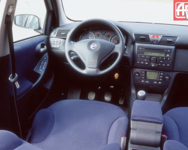 Фото Fiat Stilo I Хэтчбек 5 дв.