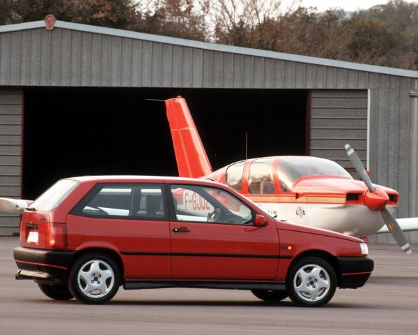 Фото Fiat Tipo 160 Хэтчбек 3 дв.