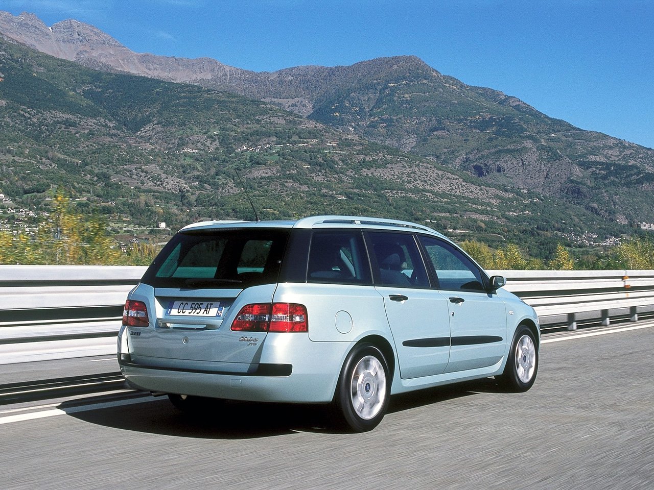 Характеристики 1.9 MT Дизель, Передний привод, Механика, 80 л.с. Fiat Stilo  1 поколение 2001 - 2007, Универсал 5 дв.