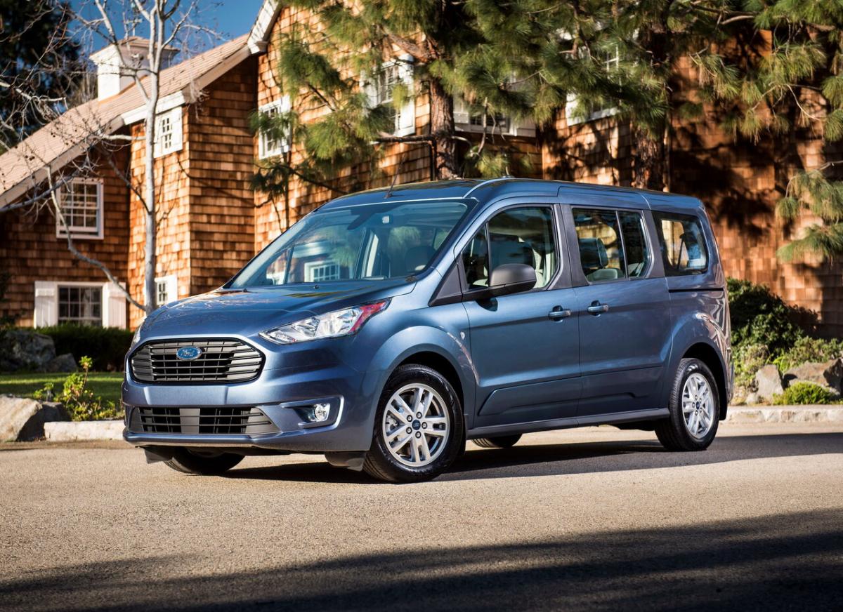 Сравнение Форд Транзит Коннект и Форд Турнео Коннект, что лучше Ford  Transit Connect или Ford Tourneo Connect