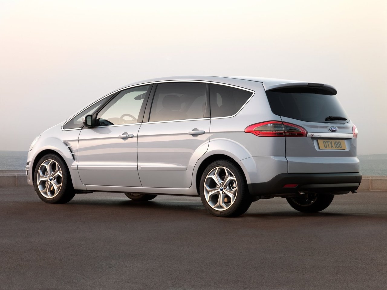 Фото Ford S-Max I Рестайлинг