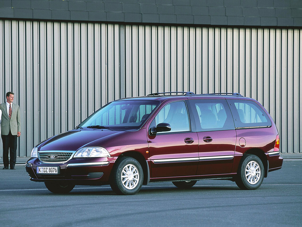 Фото Ford Windstar II