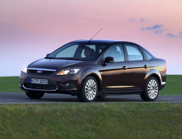 Сравнение Ford Focus и Kia Spectra