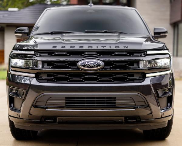 Фото Ford Expedition IV Рестайлинг Внедорожник 5 дв.